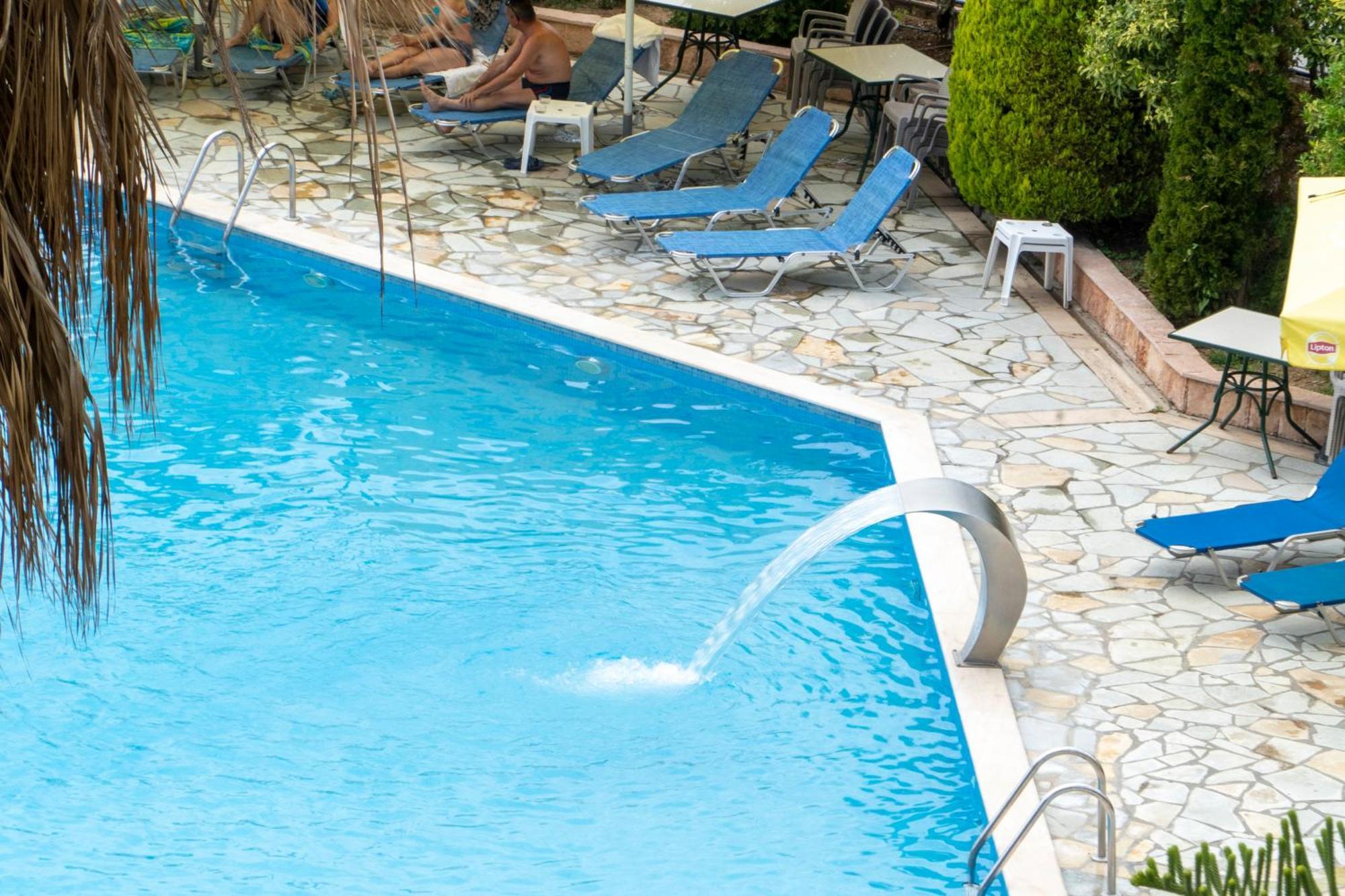 Hotel Mediterrane Sarandë Eksteriør billede