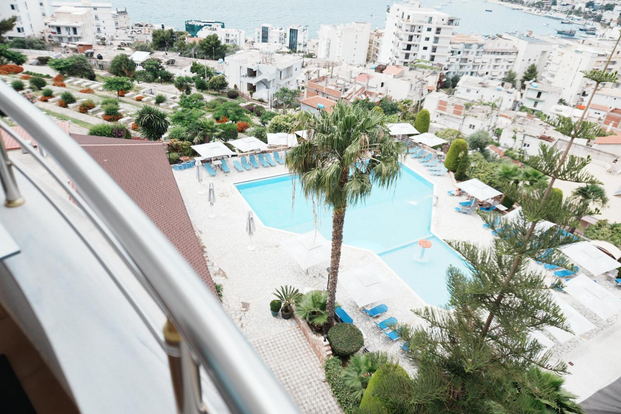 Hotel Mediterrane Sarandë Eksteriør billede