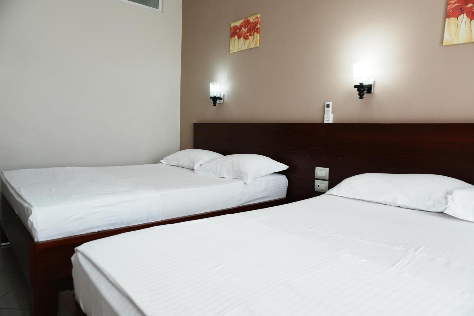 Hotel Mediterrane Sarandë Eksteriør billede